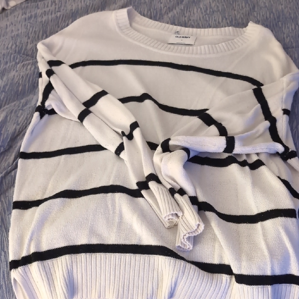 Old Navy Women's Sweater - White with Black Stripes